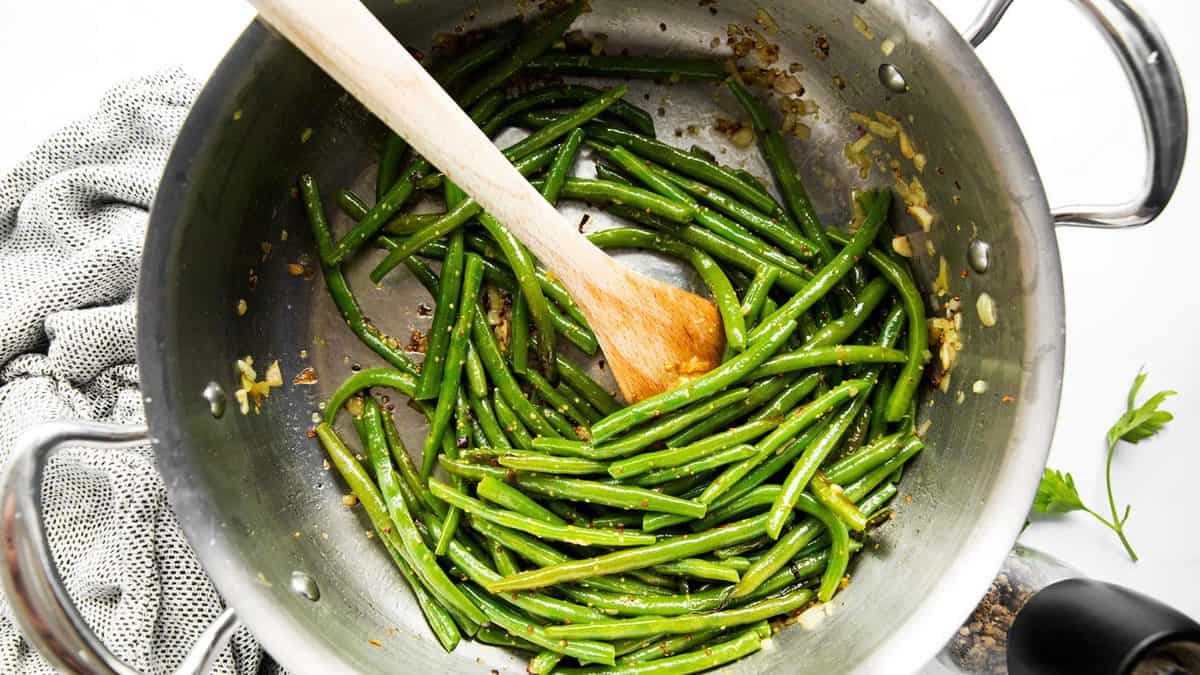 Ingredient Sautéed Green Beans: The Versatile Side Dish You Need